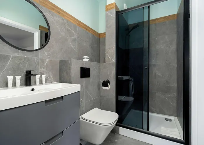 Elegancki Niedaleko Parku W Poznaniu Z Tarasem I Parkingiem By Renters Appartamento