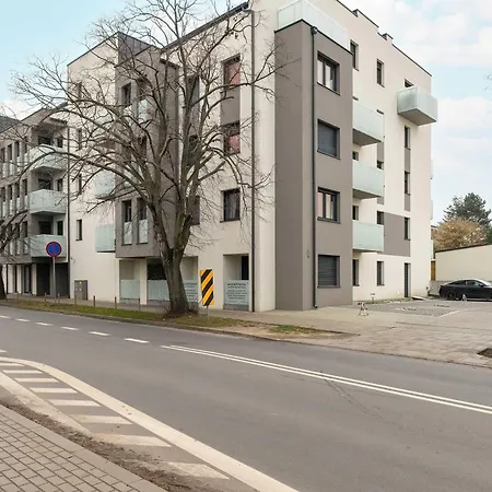 Apartment Elegancki Niedaleko Parku W Poznaniu Z Tarasem I Parkingiem By Renters *