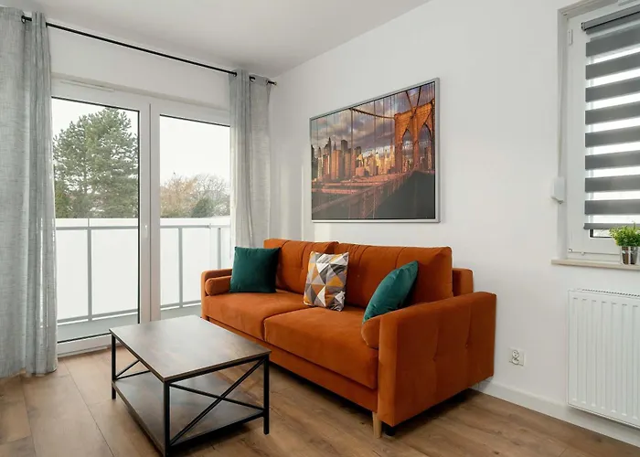 Elegancki Niedaleko Parku W Poznaniu Z Tarasem I Parkingiem By Renters Poznan